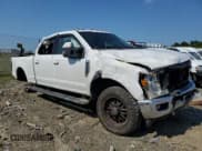 ✅ 2017 Ford F-350 Platinum • VIN: 1FT8W3BT7HEF04540 • Lot: 60292735. Listed on Copart with 149,357 mi. Free auction sales archive from the USA and detailed vehicle history report at DreamBid. Image 4.