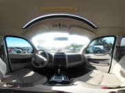 ✅ 2011 Ford Escape Hybrid • VIN: 1FMCU4K38BKC60181 • Lot: 42330726. Wystawiony na IAAI z przebiegiem 209 390 mil. Bezpłatny archiwum sprzedaży aukcyjnych z USA i szczegółowy raport historii pojazdu na DreamBid. Zdjęcie 19.