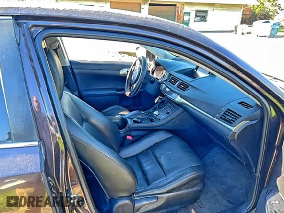 ✅ 2011 Lexus CT 200h • VIN: JTHKD5BH3B2032248 • Lot: 94346535. Wystawiony na Copart z przebiegiem 175 287 mil. Bezpłatny archiwum sprzedaży aukcyjnych z USA i szczegółowy raport historii pojazdu na DreamBid. Zdjęcie 5.