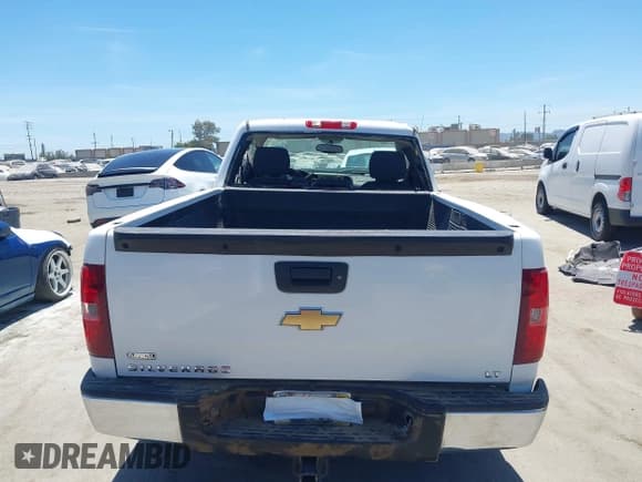✅ 2010 Chevrolet Silverado 1500 LT • VIN: 1GCPCSE02AZ276445 • Lot: 42685321. Listed on IAAI with 100,498 mi. Free auction sales archive from the USA and detailed vehicle history report at DreamBid. Image 15.