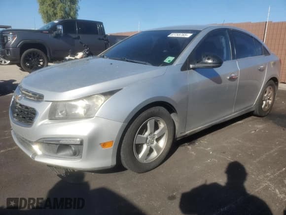 ✅ 2015 Chevrolet Cruze LT • VIN: 1G1PC5SB1F7192541 • Lot: 82755765. Listed on Copart with 127,967 mi. Free auction sales archive from the USA and detailed vehicle history report at DreamBid. Image 1.