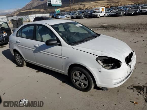 ✅ 2011 Hyundai Accent GLS • VIN: KMHCN4AC3BU585632 • Lot: 83662614. Wystawiony na Copart z przebiegiem 177 668 mil mil. Skorzystaj z bezpłatnego archiwum sprzedaży aukcyjnych z USA i zobacz szczegółowy raport historii pojazdu na DreamBid. Zdjęcie 4.
