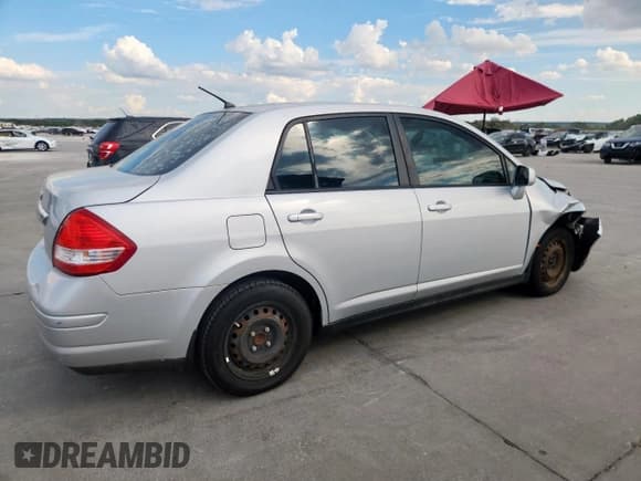 ✅ 2009 Nissan Versa SL • VIN: 3N1BC11E09L445986 • Lot: 85884035. Listed on Copart with 155,882 mi. Free auction sales archive from the USA and detailed vehicle history report at DreamBid. Image 3.
