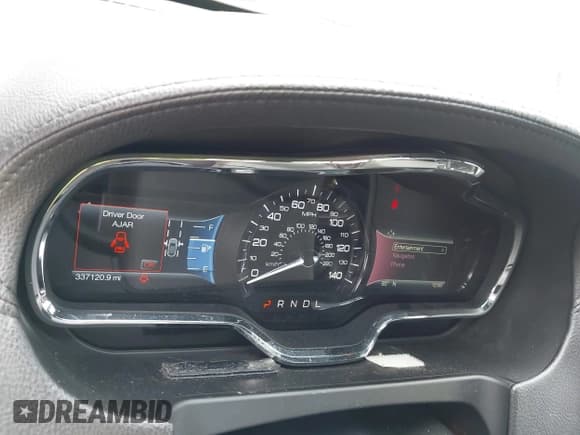 ✅ 2018 Lincoln MKT • VIN: 2LMHJ5NK1JBL01805 • Lot: 42876429. Wystawiony na IAAI z przebiegiem 337 120 mil. Bezpłatny archiwum sprzedaży aukcyjnych z USA i szczegółowy raport historii pojazdu na DreamBid. Zdjęcie 7.