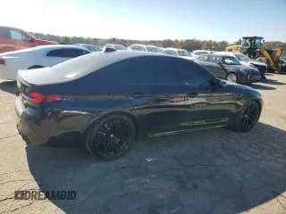 ✅ 2023 BMW M5 • VIN: WBS83CH01PCN06101 • Lot: 92996175. Wystawiony na Copart z przebiegiem 13 350 mil. Bezpłatny archiwum sprzedaży aukcyjnych z USA i szczegółowy raport historii pojazdu na DreamBid. Zdjęcie 3.