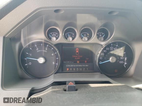 ✅ 2012 Ford F-350 Platinum • VIN: 1FT7W3BT8CEC72292 • Lot: 62463705. Listed on Copart with 382,285 mi. Free auction sales archive from the USA and detailed vehicle history report at DreamBid. Image 9.