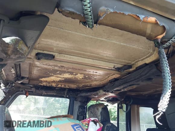 ✅ 2008 Jeep Wrangler Unlimited X • VIN: 1J4GA39148L595125 • Lot: 42617725. Wystawiony na IAAI z przebiegiem Nie podano. Bezpłatny archiwum sprzedaży aukcyjnych z USA i szczegółowy raport historii pojazdu na DreamBid. Zdjęcie 13.