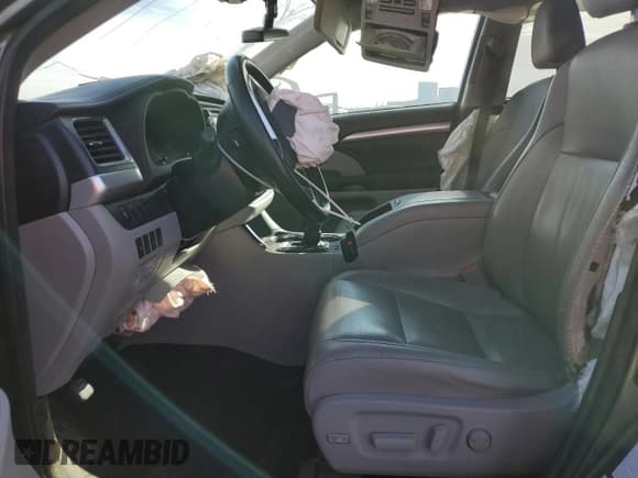 ✅ 2017 Toyota Highlander Hybrid XLE • VIN: 5TDJGRFH9HS031676 • Lot: 43120525. Listed on Copart with Not provided. Free auction sales archive from the USA and detailed vehicle history report at DreamBid. Image 7.