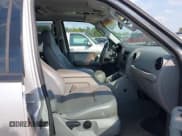 ✅ 2004 Ford Expedition Special Service • VIN: 1FMFU15L24LB75020 • Lot: 43267910. Listed on IAAI with 169,287 mi. Free auction sales archive from the USA and detailed vehicle history report at DreamBid. Image 5.