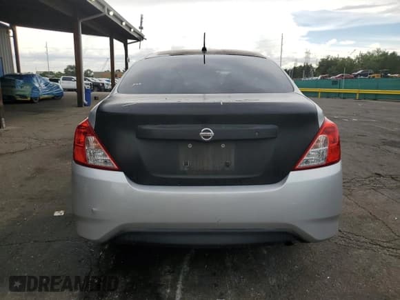 ✅ 2015 Nissan Versa S • VIN: 3N1CN7AP9FL842899 • Лот: 65591305. Опубликован ранее на Copart с пробегом 65 332 миль. Бесплатный доступ к архиву аукционных продаж из США и подробный отчёт об истории автомобиля на DreamBid. Изображение 6.