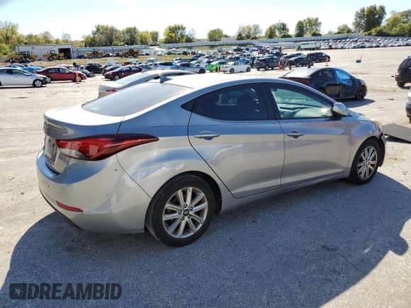 2014 Hyundai Elantra SE z VIN KMHDH4AE0EU126544, wystawiony jako Copart lot #82617775 z przebiegiem 217 356 mil mil oraz Szkoda całkowita • Salvage title. Historia ofert i sprzedaży dostępna na DreamBid. Obrazek 3.