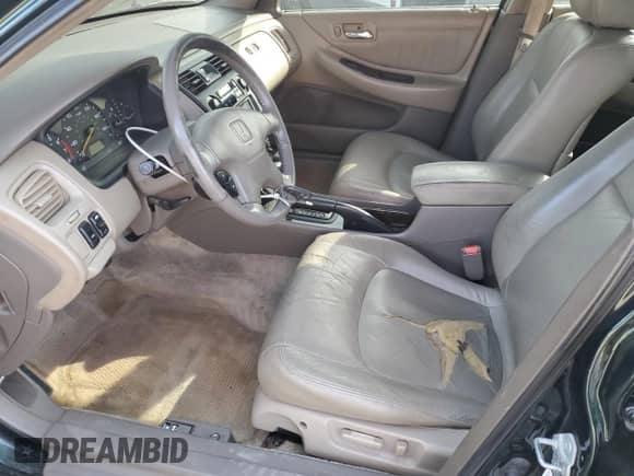 2000 Honda Accord EX с VIN 1HGCG1652YA084041, выставлен на аукционе Copart как лот 90147245 с пробегом 143 776 миль миль и Списание • Salvage title. История ставок и продаж доступна на DreamBid. Изображение 7.