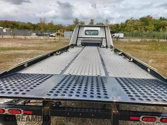 ✅ 2019 Isuzu NQR IBT • VIN: JALE5W162K7304629 • Lot: 76381514. Wystawiony na Copart z przebiegiem 162 541 mil. Bezpłatny archiwum sprzedaży aukcyjnych z USA i szczegółowy raport historii pojazdu na DreamBid. Zdjęcie 6.