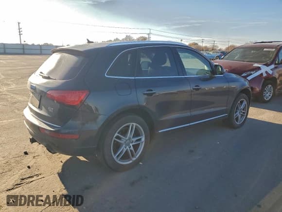 ✅ 2016 Audi Q5 Premium Plus • VIN: WA1L2AFP0GA060411 • Lot: 93904365. Wystawiony na Copart z przebiegiem 104 271 mil. Bezpłatny archiwum sprzedaży aukcyjnych z USA i szczegółowy raport historii pojazdu na DreamBid. Zdjęcie 3.