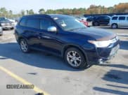 ✅ 2015 Mitsubishi Outlander SE • VIN: JA4AD3A38FZ011913 • Лот: 43655561. Опубликован ранее на IAAI с пробегом 135 227 миль. Бесплатный доступ к архиву аукционных продаж из США и подробный отчёт об истории автомобиля на DreamBid. Изображение 1.
