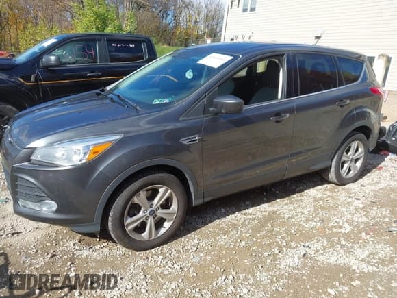 ✅ 2016 Ford Escape SE • VIN: 1FMCU9GX0GUB92656 • Лот: 43641641. Опубликован ранее на IAAI с пробегом 113 422 миль. Бесплатный доступ к архиву аукционных продаж из США и подробный отчёт об истории автомобиля на DreamBid. Изображение 2.
