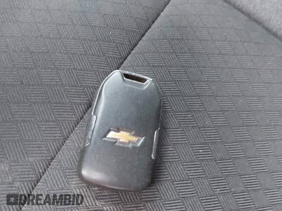 2021 Chevrolet Silverado 1500 LT z VIN 1GCPYDEK3MZ118697, wystawiony jako IAAI lot #43032451 z przebiegiem 59 529 mil mil oraz . Historia ofert i sprzedaży dostępna na DreamBid. Obrazek 11.