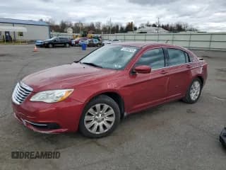 ✅ 2012 Chrysler 200 LX • VIN: 1C3CCBAB2CN330685 • Лот: 91858215. Опубликован ранее на Copart с пробегом Не указан. Бесплатный доступ к архиву аукционных продаж из США и подробный отчёт об истории автомобиля на DreamBid. Изображение 1.