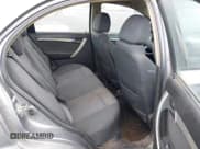 ✅ 2011 Chevrolet Aveo 1LT • VIN: KL1TD5DE7BB223090 • Lot: 41725336. Wystawiony na IAAI z przebiegiem 234 921 mil. Bezpłatny archiwum sprzedaży aukcyjnych z USA i szczegółowy raport historii pojazdu na DreamBid. Zdjęcie 8.