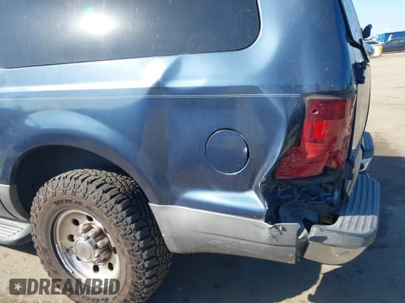 ✅ 2003 Ford Excursion Special Serv • VIN: 1FMNU40S73EA24950 • Лот: 43496612. Опубликован ранее на IAAI с пробегом 195 946 миль. Бесплатный доступ к архиву аукционных продаж из США и подробный отчёт об истории автомобиля на DreamBid. Изображение 6.