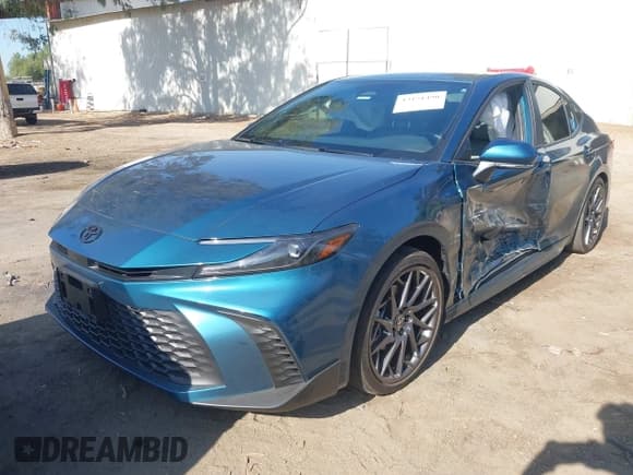 ✅ 2025 Toyota Camry LE • VIN: 4T1DAACK6SU602457 • Лот: 43151490. Опубликован ранее на IAAI с пробегом 9 327 миль. Бесплатный доступ к архиву аукционных продаж из США и подробный отчёт об истории автомобиля на DreamBid. Изображение 2.
