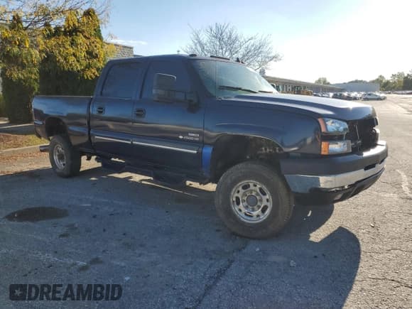 ✅ 2006 Chevrolet Silverado 2500HD LT3 • VIN: 1GCHK23D76F213492 • Lot: 82112605. Wystawiony na Copart z przebiegiem 347 841 mil. Bezpłatny archiwum sprzedaży aukcyjnych z USA i szczegółowy raport historii pojazdu na DreamBid. Zdjęcie 4.