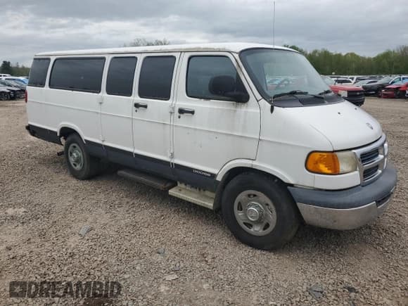 ✅ 2000 Dodge Passenger • VIN: 2B5WB35Y5YK179904 • Lot: 56724115. Wystawiony na Copart z przebiegiem 71 023 mil. Bezpłatny archiwum sprzedaży aukcyjnych z USA i szczegółowy raport historii pojazdu na DreamBid. Zdjęcie 4.