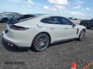 ✅ 2023 Porsche Panamera 4S • VIN: WP0AB2A75PL130371 • Лот: 66435035. Опубликован ранее на Copart с пробегом 17 651 миль. Бесплатный доступ к архиву аукционных продаж из США и подробный отчёт об истории автомобиля на DreamBid. Изображение 3.