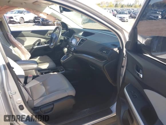 ✅ 2015 Honda CR-V Touring • VIN: 5J6RM4H98FL120944 • Lot: 43495980. Wystawiony na IAAI z przebiegiem 110 849 mil. Bezpłatny archiwum sprzedaży aukcyjnych z USA i szczegółowy raport historii pojazdu na DreamBid. Zdjęcie 5.