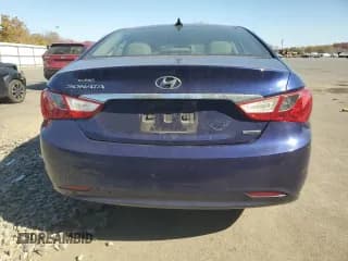 ✅ 2013 Hyundai Sonata SE • VIN: 5NPEC4AC6DH598293 • Lot: 77219274. Listed on Copart with 139,339 mi. Free auction sales archive from the USA and detailed vehicle history report at DreamBid. Image 6.
