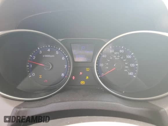 ✅ 2011 Hyundai Tucson Limited • VIN: KM8JUCAC2BU205913 • Lot: 67777745. Listed on Copart with 214,022 mi miles. Access the free auction sales archive from the USA and view a detailed vehicle history report at DreamBid. Image 9.