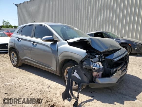 ✅ 2021 Hyundai Kona SE • VIN: KM8K12AAXMU714365 • Лот: 50586834. Опубликован ранее на Copart с пробегом 55 681 миль. Бесплатный доступ к архиву аукционных продаж из США и подробный отчёт об истории автомобиля на DreamBid. Изображение 4.