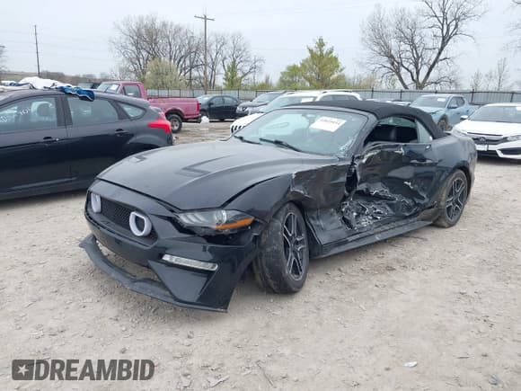 ✅ 2018 Ford Mustang EcoBoost Premium • VIN: 1FATP8UH5J5111239 • Lot: 42021034. Listed on IAAI with 96,986 mi. Free auction sales archive from the USA and detailed vehicle history report at DreamBid. Image 17.