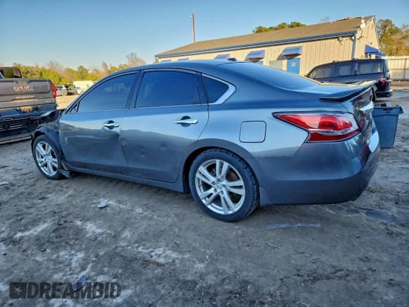 ✅ 2015 Nissan Altima SL • VIN: 1N4BL3AP2FC594018 • Лот: 95498155. Опубликован ранее на Copart с пробегом 198 666 миль. Бесплатный доступ к архиву аукционных продаж из США и подробный отчёт об истории автомобиля на DreamBid. Изображение 2.