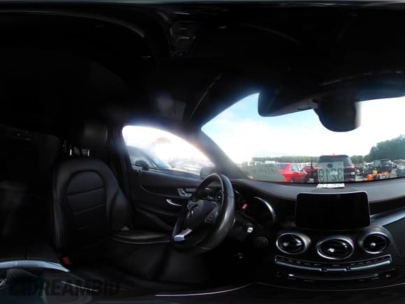 ✅ 2018 Mercedes-Benz GLC 300 • VIN: WDC0G4JB8JV086823 • Lot: 42338203. Wystawiony na IAAI z przebiegiem 114 000 mil. Bezpłatny archiwum sprzedaży aukcyjnych z USA i szczegółowy raport historii pojazdu na DreamBid. Zdjęcie 20.