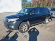 ✅ 2012 Toyota Highlander SE • VIN: 5TDBK3EH3CS099319 • Lot: 43490505. Listed on IAAI with 167,498 mi. Free auction sales archive from the USA and detailed vehicle history report at DreamBid. Image 2.