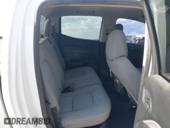 ✅ 2019 Chevrolet Colorado 2WD Work Truck • VIN: 1GCGSBEA8K1196952 • Lot: 43396493. Listed on IAAI with 196,067 mi. Free auction sales archive from the USA and detailed vehicle history report at DreamBid. Image 8.