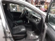 ✅ 2017 Toyota RAV4 LE • VIN: 2T3BFREV4HW603072 • Lot: 43761913. Wystawiony na IAAI z przebiegiem 54 891 mil. Bezpłatny archiwum sprzedaży aukcyjnych z USA i szczegółowy raport historii pojazdu na DreamBid. Zdjęcie 5.