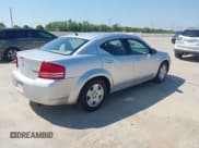 ✅ 2008 Dodge Avenger SE • VIN: 1B3LC46K68N611672 • Лот: 43344463. Опубликован ранее на IAAI с пробегом 287 753 миль. Бесплатный доступ к архиву аукционных продаж из США и подробный отчёт об истории автомобиля на DreamBid. Изображение 4.