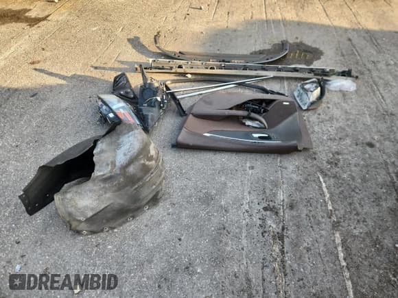 ✅ 2015 Chevrolet Impala LT • VIN: 1G1115SL8FU143729 • Lot: 91612135. Listed on Copart with 64,286 mi. Free auction sales archive from the USA and detailed vehicle history report at DreamBid. Image 12.