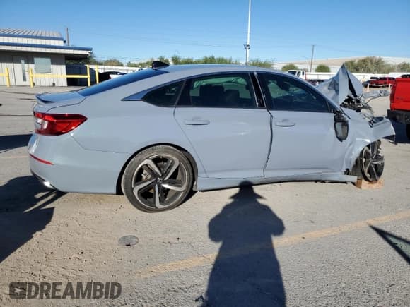 ✅ 2022 Honda Accord Sport • VIN: 1HGCV2F38NA002321 • Лот: 87263555. Опубликован ранее на Copart с пробегом Не указан. Бесплатный доступ к архиву аукционных продаж из США и подробный отчёт об истории автомобиля на DreamBid. Изображение 3.