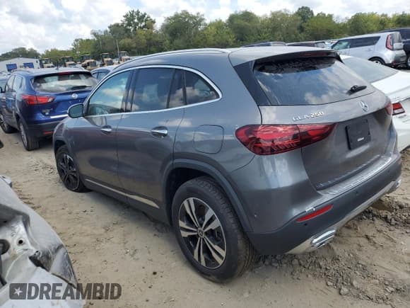 ✅ 2025 Mercedes-Benz GLA 250 • VIN: W1N4N4HB8SJ693230 • Лот: 68119815. Опубликован ранее на Copart с пробегом 7 610 миль. Бесплатный доступ к архиву аукционных продаж из США и подробный отчёт об истории автомобиля на DreamBid. Изображение 2.