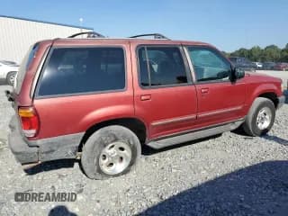 ✅ 1999 Ford Explorer XLT • VIN: 1FMZU32E3XZC01866 • Lot: 69611674. Wystawiony na Copart z przebiegiem 223 859 mil. Bezpłatny archiwum sprzedaży aukcyjnych z USA i szczegółowy raport historii pojazdu na DreamBid. Zdjęcie 3.