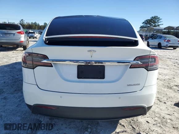 ✅ 2021 Tesla Model X Performance • VIN: 5YJXCDE41MF311064 • Lot: 90702725. Wystawiony na Copart z przebiegiem 65 891 mil. Bezpłatny archiwum sprzedaży aukcyjnych z USA i szczegółowy raport historii pojazdu na DreamBid. Zdjęcie 6.