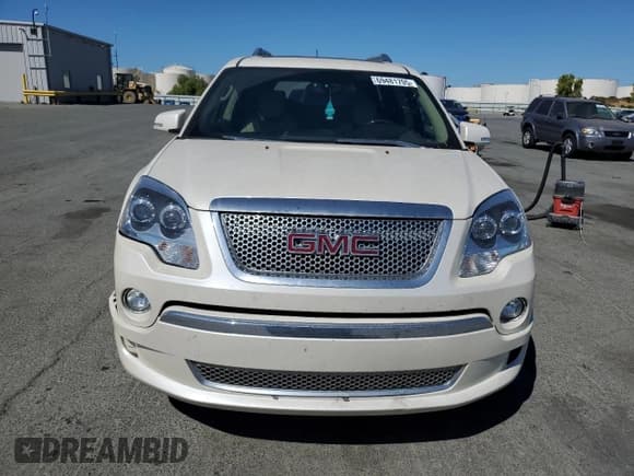 ✅ 2011 GMC Acadia Denali • VIN: 1GKKRTED5BJ377307 • Лот: 69481705. Опубликован ранее на Copart с пробегом 94 263 миль. Бесплатный доступ к архиву аукционных продаж из США и подробный отчёт об истории автомобиля на DreamBid. Изображение 5.