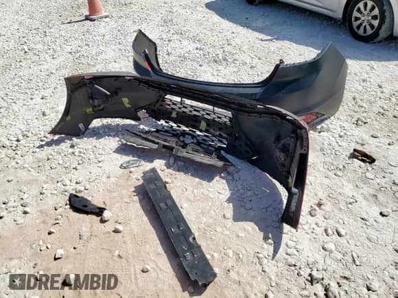 2019 Hyundai Elantra SEL с VIN 5NPD84LF4KH423056, выставлен на аукционе Copart как лот 86103905 с пробегом 240 981 миль миль и Списание • Salvage title. История ставок и продаж доступна на DreamBid. Изображение 12.