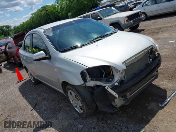 ✅ 2008 Chevrolet Aveo LS • VIN: KL1TD56628B250177 • Lot: 42242679. Wystawiony na IAAI z przebiegiem 84 180 mil. Bezpłatny archiwum sprzedaży aukcyjnych z USA i szczegółowy raport historii pojazdu na DreamBid. Zdjęcie 1.
