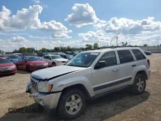 ✅ 2005 Jeep Grand Cherokee Laredo • VIN: 1J4HR48N65C688652 • Lot: 81816945. Listed on Copart with 174,497 mi. Free auction sales archive from the USA and detailed vehicle history report at DreamBid. Image 1.