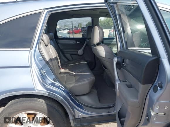 ✅ 2007 Honda CR-V EX-L • VIN: JHLRE48757C066573 • Lot: 43692261. Wystawiony na IAAI z przebiegiem 260 430 mil. Bezpłatny archiwum sprzedaży aukcyjnych z USA i szczegółowy raport historii pojazdu na DreamBid. Zdjęcie 8.