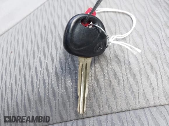 ✅ 2009 Hyundai Santa Fe GLS • VIN: 5NMSG13D89H230469 • Lot: 41077499. Listed on IAAI with 213,984 mi. Free auction sales archive from the USA and detailed vehicle history report at DreamBid. Image 11.